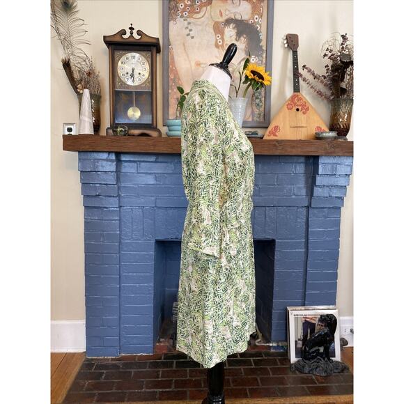 CAbi M Faux Wrap Dress Green Leaf Print 3/4 Sleeve V Neck #280 Soft Rayon EUC - Picture 3 of 13